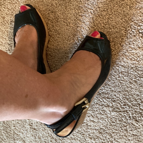 Michael Kors wedge sandal with peep toe will - Picture 5 of 11